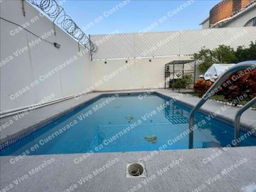 SUPER OPORTUNIDAD DE INVERSIÓN EN CUERNA CASA SEMINUEVA EN VENTA