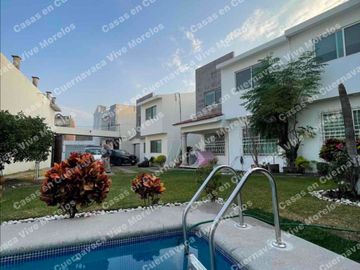 SUPER OPORTUNIDAD DE INVERSIÓN EN CUERNA CASA SEMINUEVA EN VENTA