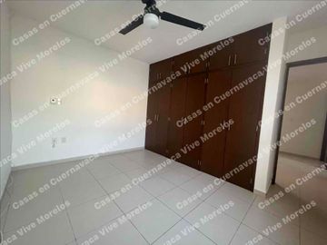 SUPER OPORTUNIDAD DE INVERSIÓN EN CUERNA CASA SEMINUEVA EN VENTA