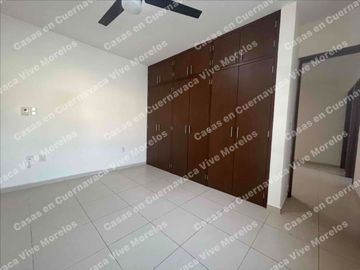 SUPER OPORTUNIDAD DE INVERSIÓN EN CUERNA CASA SEMINUEVA EN VENTA