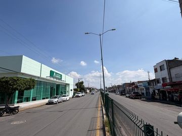 AV ANENECUILCO CELAYA $ 20 000