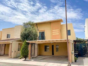 CASA VENTA AL NORTE. MONTEROSA RESIDENCIAL. 4 HABITACIONES