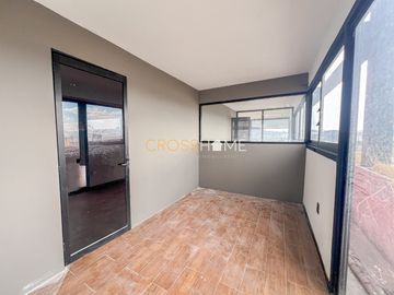 Oficina en Renta en Jurica | Acceso Privado y Vista Panorámica Cerca de Antea
