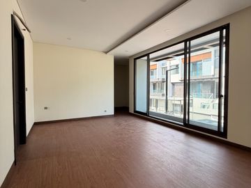 Jual Rumah Murah Ardea ada Lift 5BR Lebar 9