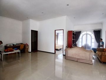 Rumah Mewah Di Perumahan Araya Blimbing Malang