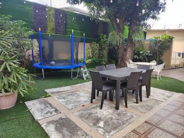 Suite con dos pisos amoblada de alquiler en Conjunto Cerrado de Miraflores.