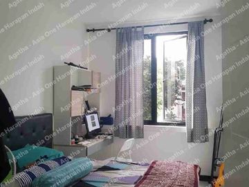 Rumah Bangunan Baru 3setengah lantai di Pulo Asem Jakarta Timur
