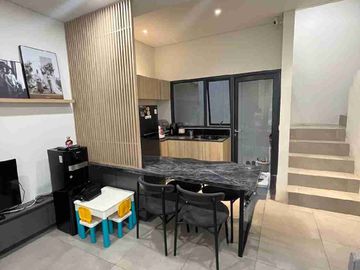 Rumah Cluster BSD Tanakayu, Hadap Selatan Full Furnished, Fl