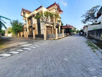 LT 205 LD20 HOOK TANAH KAVLING TIMOHO JL KENARI UMBULHARJO DEKAT BACIRO, BALAIKOTA, SMA 8, SMA 3, KUSUMANEGARA, TAMANSISWA, COCOK RUMAH VILLA MEWAH