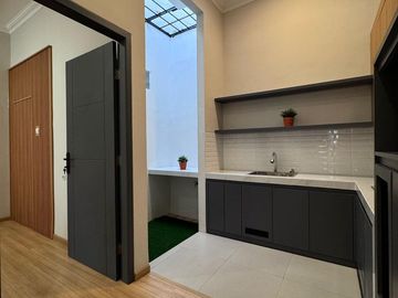 Dijual Rumah Furnished Pakuwon City Mall Mulyorejo East Coast REV.A751