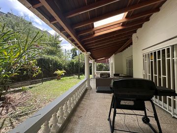 Casa en Venta en La Calera Poblado, Medellín Antioquia