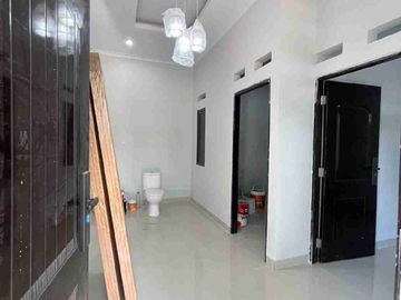 Free canopi dan AC.. lokasi pinggir jalan..