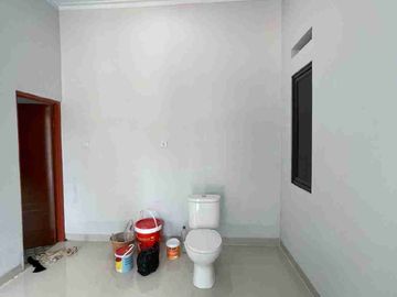 Free canopi dan AC.. lokasi pinggir jalan..