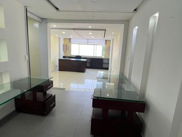 OFICINA EN VENTA O ALQUILER – AV. ESTACIÓN