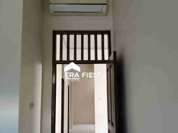 Disewakan Murah Rumah Semi Furnished Rapi di Sektor 7A Gading Serpong