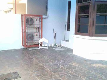 Disewakan Murah Rumah Semi Furnished Rapi di Sektor 7A Gading Serpong