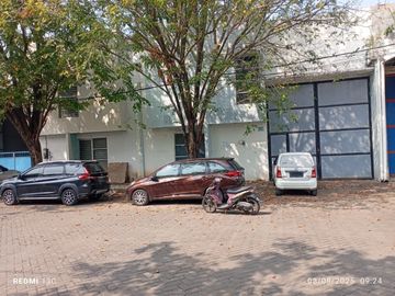 GUDANG SAFE & LOCK LINGKAR TIMUR SIDOARJO LETAK GUDANG DI BAGIAN DEPAN KOMPLEKS