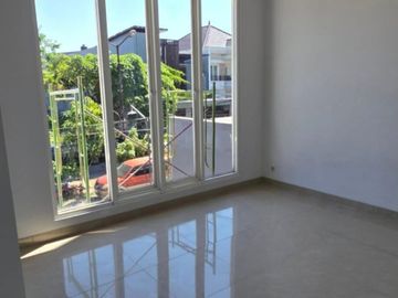 SEWAKAN RUMAH DI BUMI MARINA SUKOLILO SURABAYA
