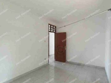 Rumah Murah Tanah Luas Posisi Pojok Dalam