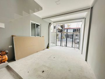 Near Shopwise Sucat Brandnew 3 Storey Townhouse for Sale in Paranaque  - JB