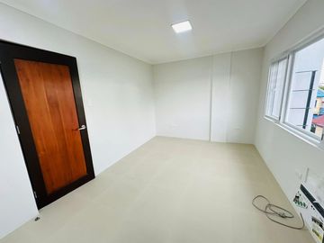 Ready for Occupancy Three Storey Townhouse for Sale in Paranaque Garcia Heights Village - JB