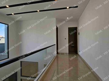 Dijual Rumah Rasa Villa di Rungkut Asri Surabaya Baru Gres Siap Huni