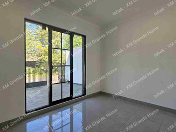 Dijual Rumah American Style di Rungkut Asri Surabaya Baru Gres Siap Huni