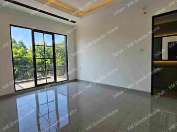 Dijual Rumah American Style di Rungkut Asri Surabaya Baru Gres Siap Huni