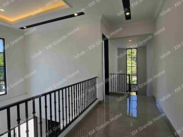 Dijual Rumah American Style di Rungkut Asri Surabaya Baru Gres Siap Huni