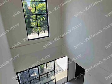 Dijual Rumah American Style di Rungkut Asri Surabaya Baru Gres Siap Huni