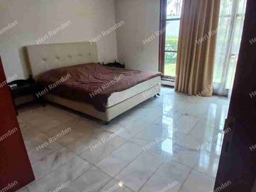 Di Jual Rugi Rumah Dalam Komplek Dekat Stasiun MRT