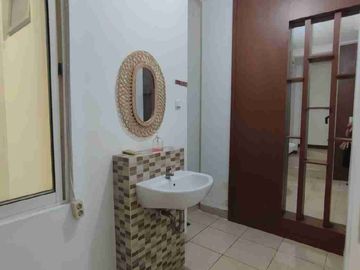 Disewakan Ruko 3,5 lt siap pakai untuk kantor di Grand Galaxy City Bekasi