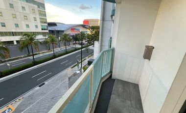 2 Bedroom 66sqm condo unit with Parking in Mi Casa Bay Area Pasay near Mall of Asia