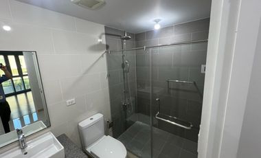 2 Bedroom 66sqm condo unit with Parking in Mi Casa Bay Area Pasay near Mall of Asia
