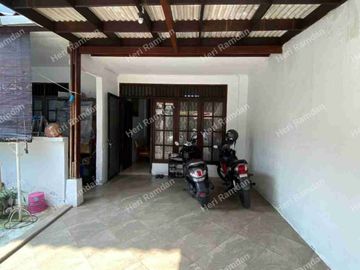 Rumah Bagus Tanah Luas Jlm Utama Komplek PTB Duren Sawit Jakarta Timur
