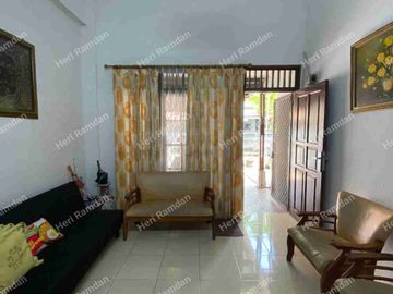 Rumah Bagus Tanah Luas Jlm Utama Komplek PTB Duren Sawit Jakarta Timur