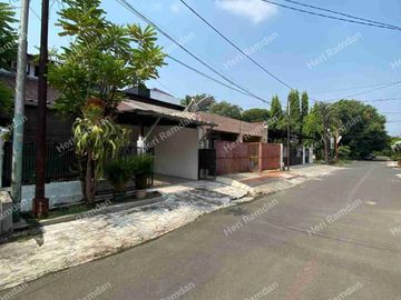 Rumah Bagus Tanah Luas Jlm Utama Komplek PTB Duren Sawit Jakarta Timur