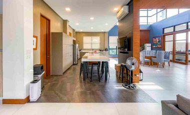 Parkridge Estate Mansion with Guest House Pool and Overlooking