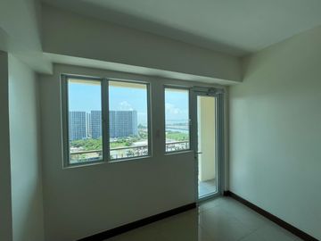 3 Bedroom Condo with Parking for Sale Near MOA | Palm Beach West by Federal Land | Only ₱16.3M