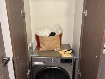 2 Bedroom Unit with 2 Toilet and Bath, Fully Furnished with Parking