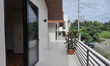 7 Bedroom Lindenwood Residence Brand New House For Sale in Susana Heights, Muntinlipa