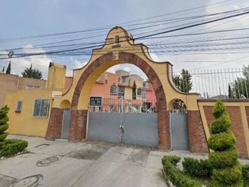 CASA EN REMATE EN INDEPENDECNCIA TOLUCA EDO MEX