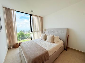Estrena casa de tres recámaras en venta en Zibatá, Querétaro