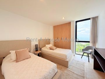 Estrena casa de tres recámaras en venta en Zibatá, Querétaro