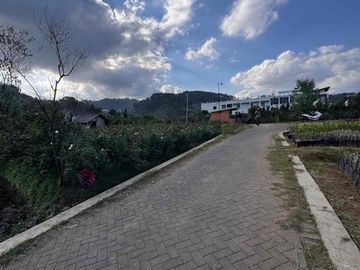 tanah villa view gunung bukit dan kebun mawar siap bangun di kota batu