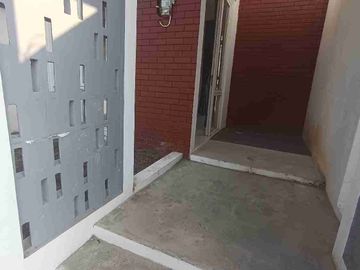 Rumah Sewa Full Fasilitas, Ada Kolam Renang