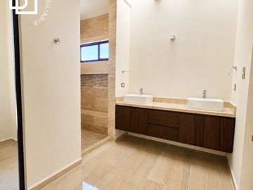 Casa nueva en venta de 4 recamaras con alberca en privada con amenidades