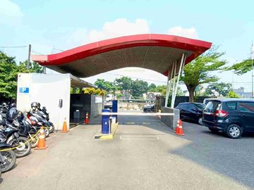 Dijual cepat gedung kantor 7 lantai lokasi strategis di Jagakarsa