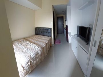DIJUAL APARTEMEN TAMANSARI PAPILIO LANTAI 40 FULL FURNISHED