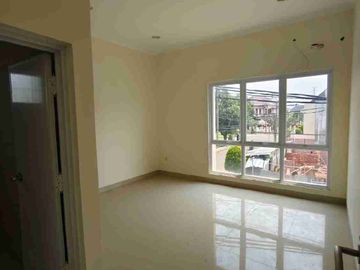 DIJUAL Rumah HOEK BRAND NEW SEKTOR 7A Gading Serpong